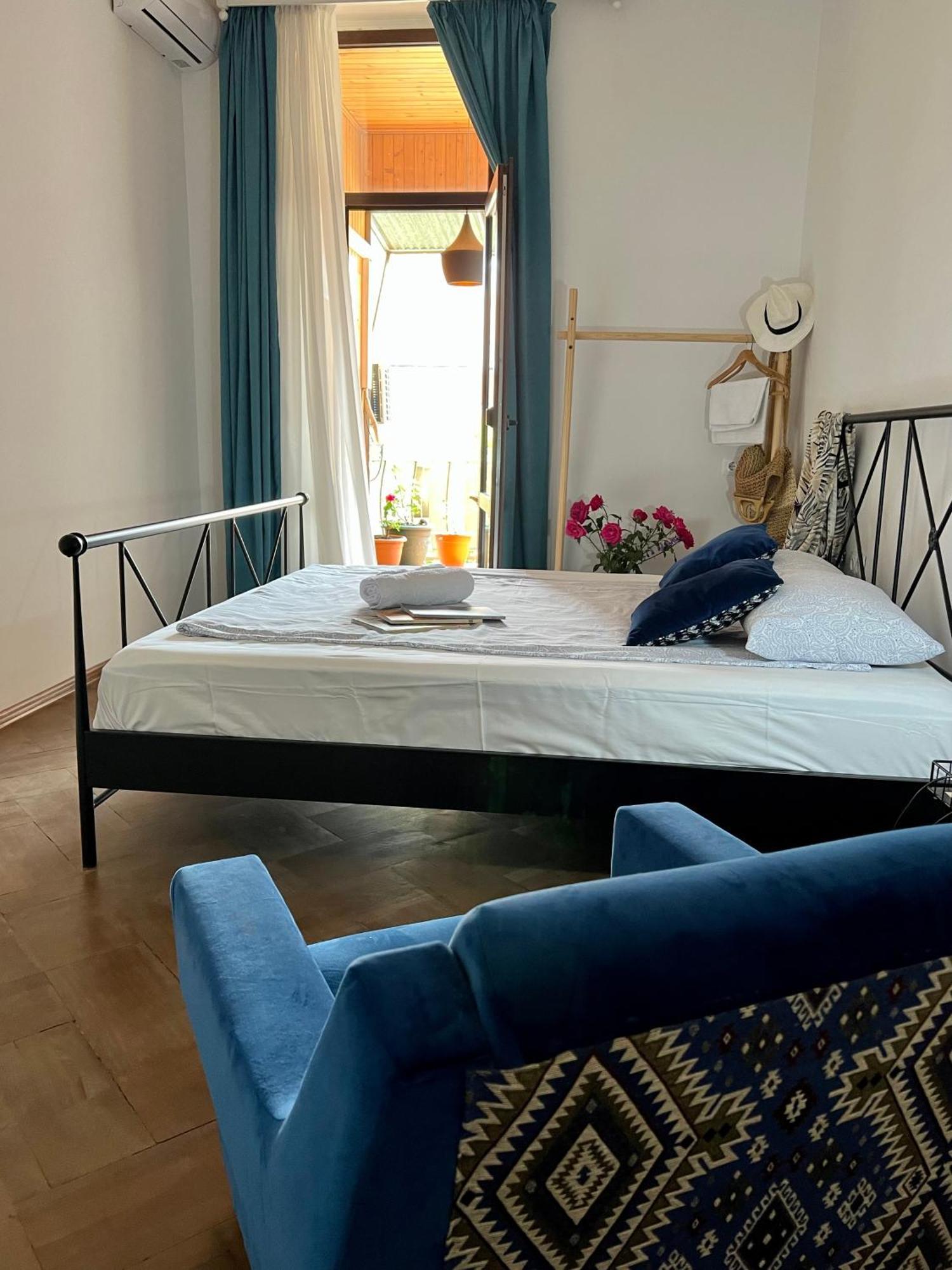 Guest House Third Floor Tiflis Exterior foto